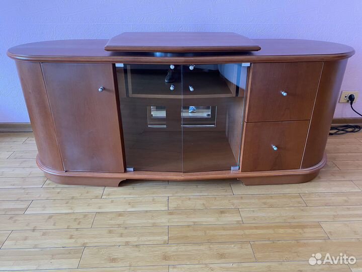 Тумба под тв Италия