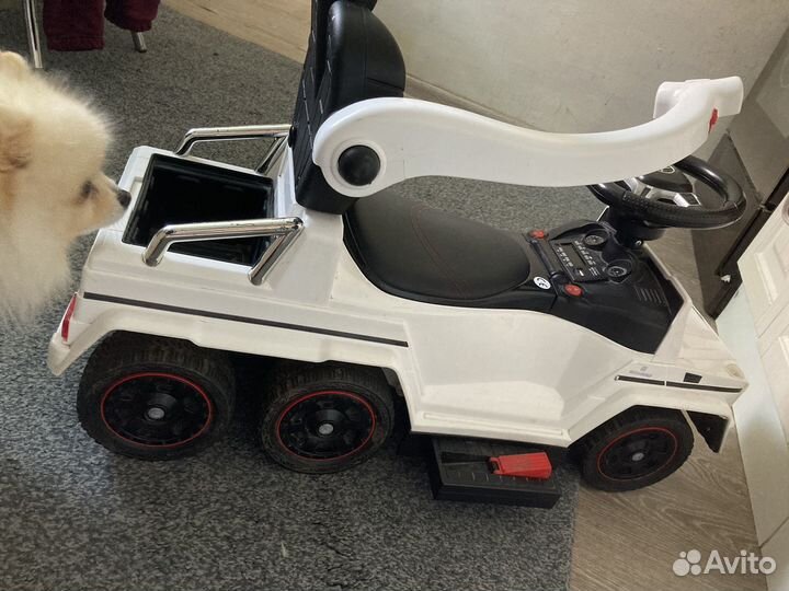 Толокар мерседес с родительской ручкой