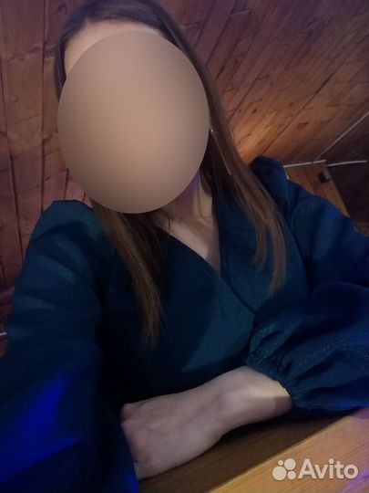 Платье нарядное 48