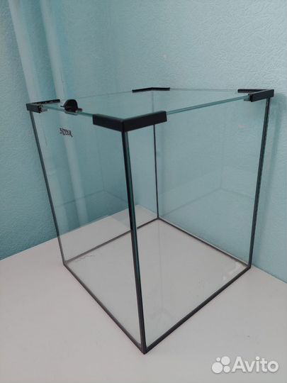 Аквариум и клетка Монтана