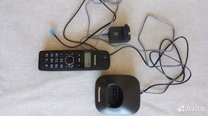 Телефон Panasonic проводной