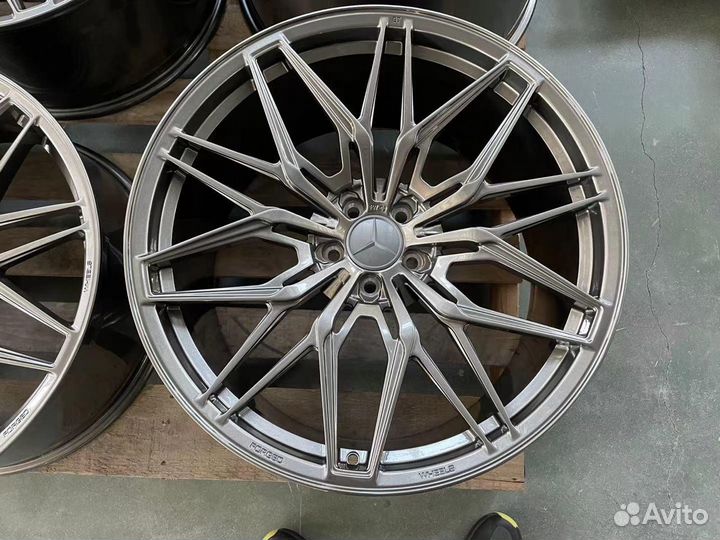 Кованые диски GT Forged R22 на Mercedes GLE AMG