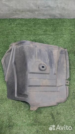 Подкрылок задний правый Daihatsu Sirion 2008