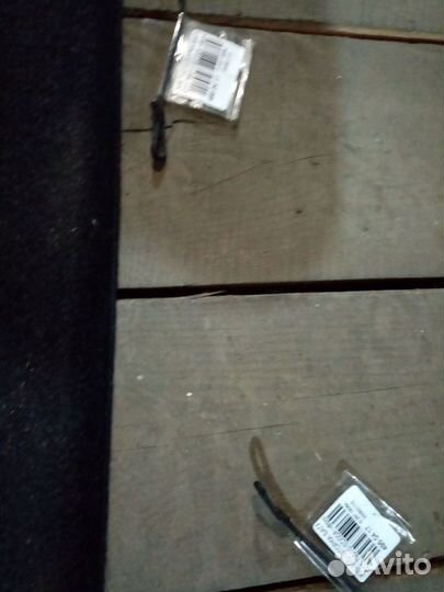 Полка багажника Nissan Tiida C11