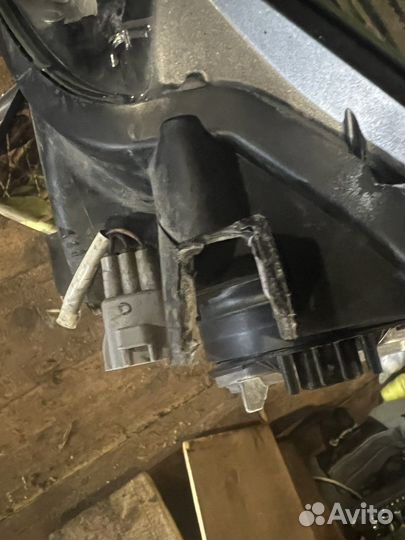 Фары Toyota Camry 50 ксенон