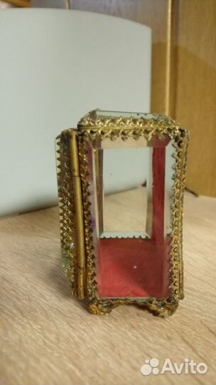 Старинная шкатулка-подчасник, стекло латунь.19 век