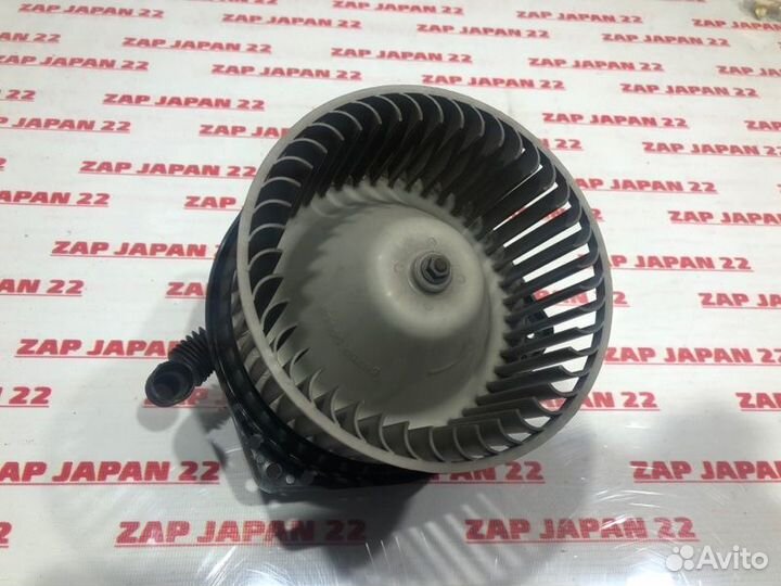 Мотор печки Mitsubishi Challenger K96 6G72 1996