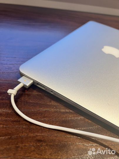Apple MacBook Air early 2014
