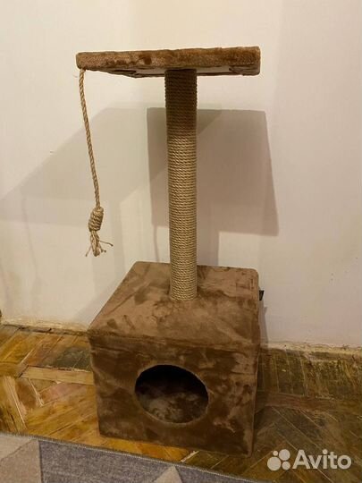 Домик для кошки с когтеточкой