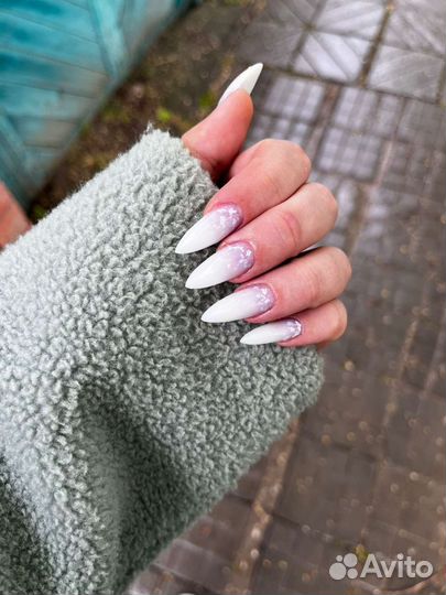 Наращивание ногтей