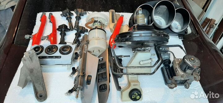 Запчасти мазда 3бк 2.0,бензонасос в сборе