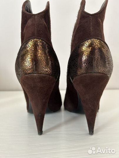 Казаки Casadei 39