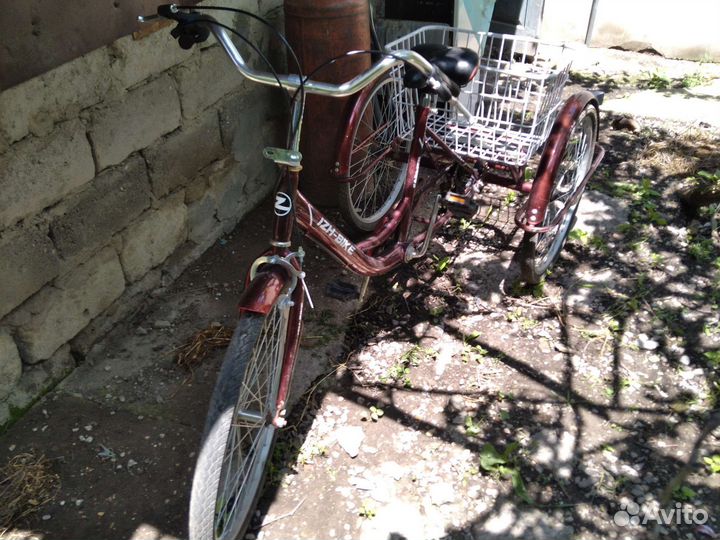Трехколесный велосипед