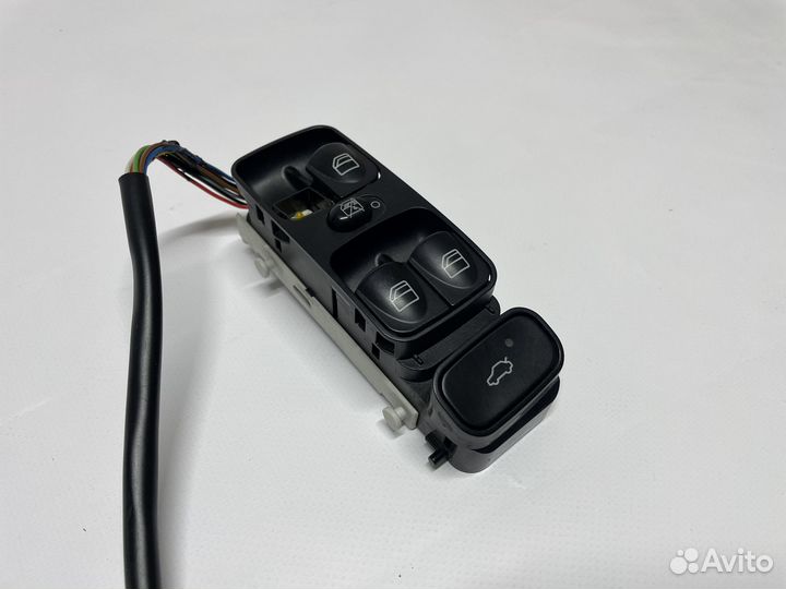 Оригинальный блок стеклоподъемников MB w203 w209