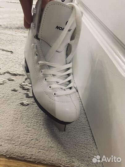 Фигурные коньки для девочки 32 размер