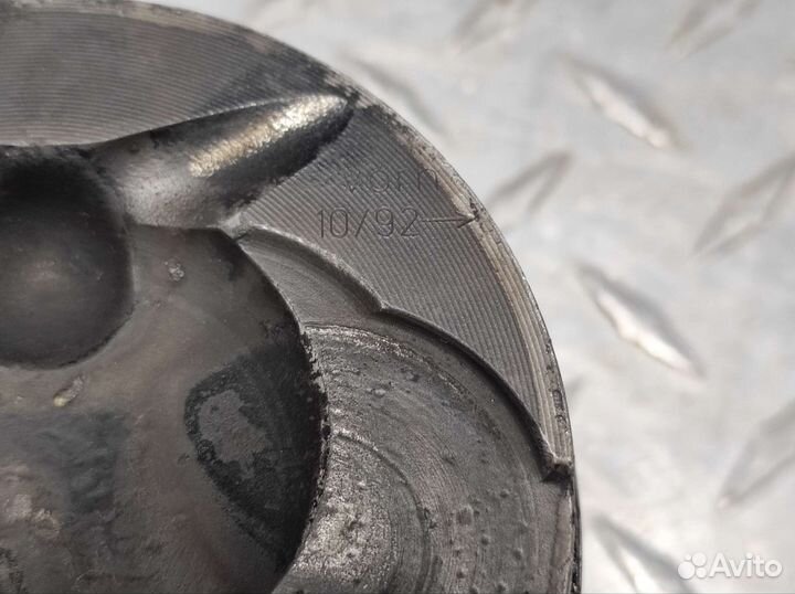 Поршень Mercedes G350 OM603.972 3.5TD W463