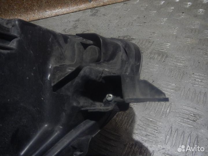 Фара правая Nissan X-Trail