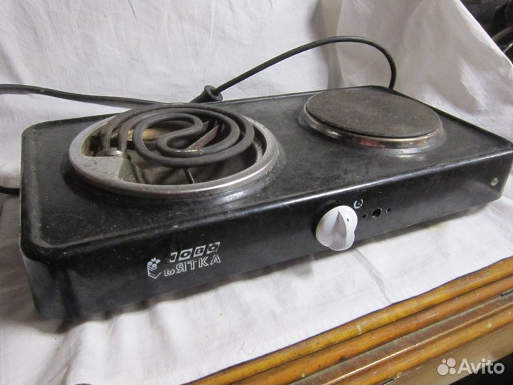 1.Электро духовая плита Вятка 2. электр плитка 2 х