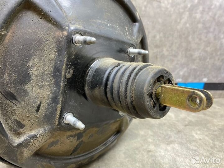 Вакуумный усилитель тормозов Mercedes-Benz Viano