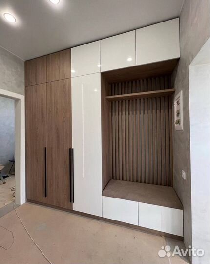 Прихожая Встроенная