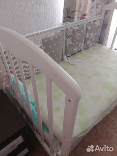 Детская кроватка с ящиком