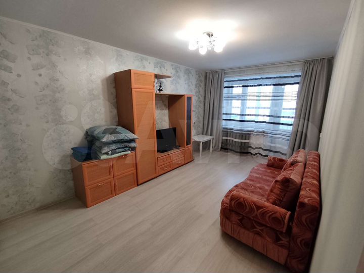 2-к. квартира, 50 м², 1/3 эт.
