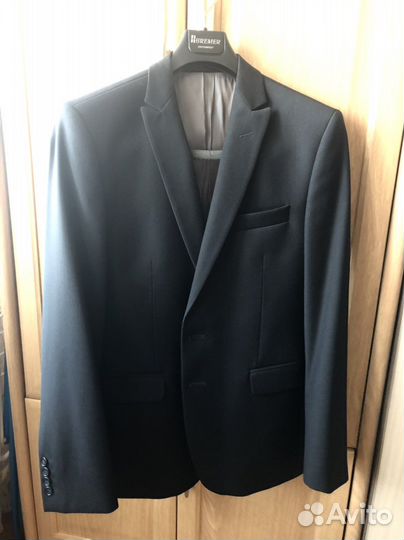 Костюм мужской классический 170 см 46 р