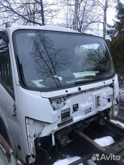 Isuzu 75 NPR кабина