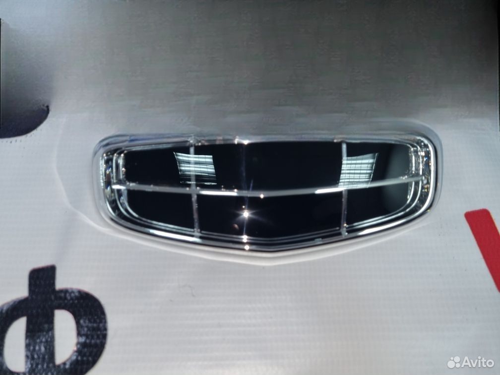 Эмблема решётки радиатора Geely Monjaro
