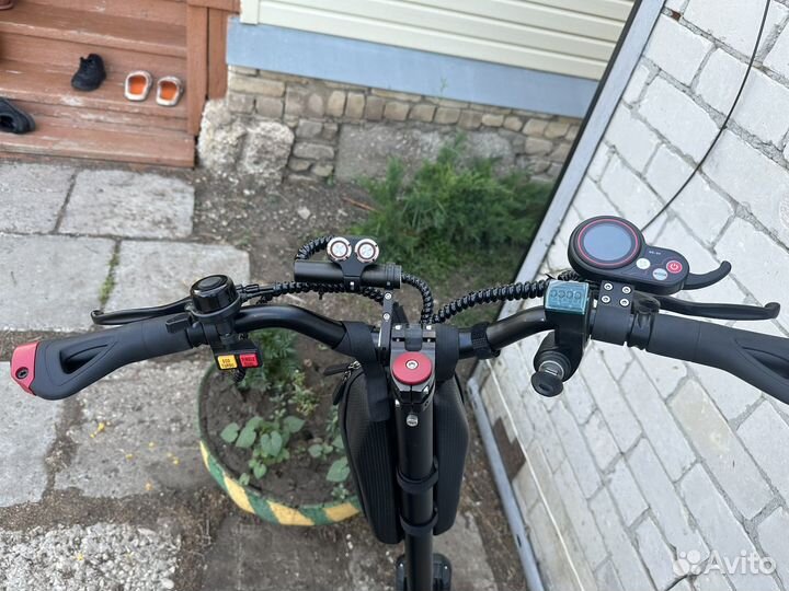 Электросамокат kugoo g1