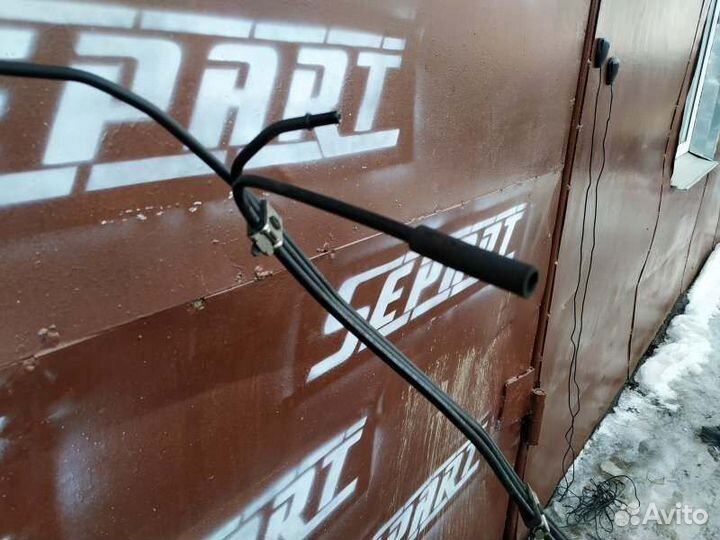 Трубка топливная Audi A6 C6 3.2 2007