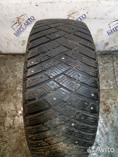 Goodyear Ultragrip Ice Arctic 205/55 R16