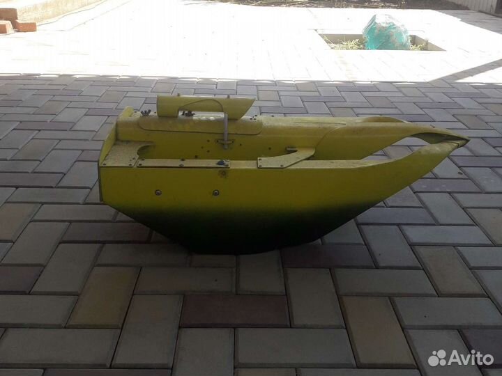 Рыболовный кораблик