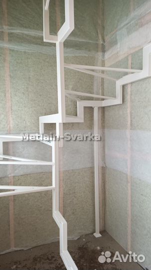 Лестница в дом на ломаных косоурах зиг-заг № 318