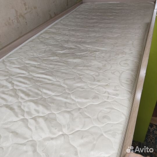 Двухъярусная кровать бу с матрасами