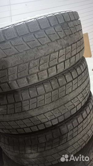 Dunlop Winter Maxx SJ8 225/60 R17