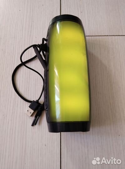 Колонка со светомузыкой, двумя динамиками, мощным