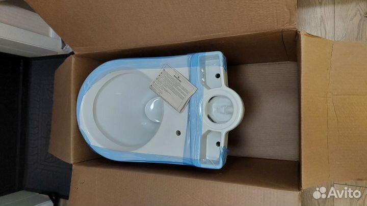 Унитаз новый