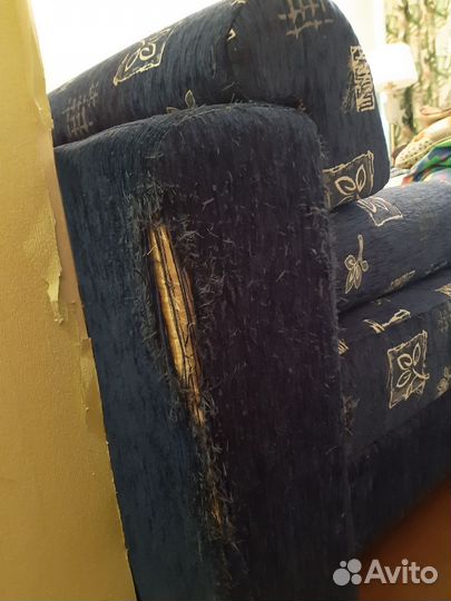 Диван в гараж,на дачу