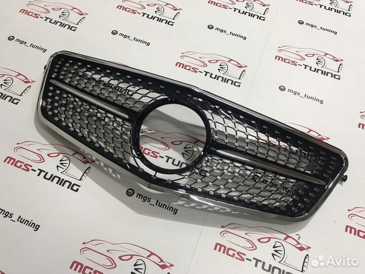Решетка Mercedes Diamond W212 Black 09-12г Б/З