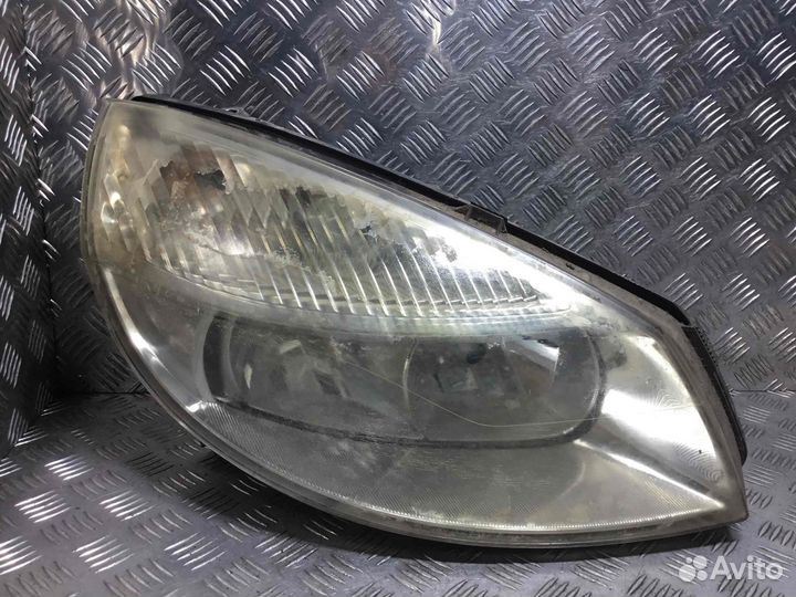 Фара правая Renault Scenic 15810400re F4R770