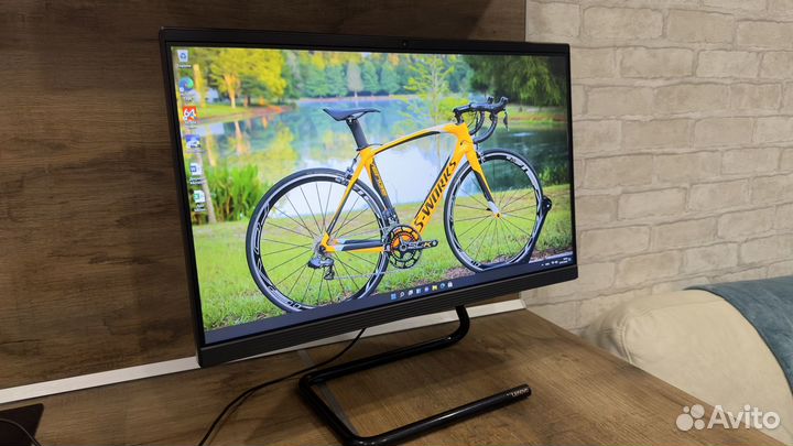 Моноблок 22 IPS Lenovo i3-10110U DDR4-8 SSD-256