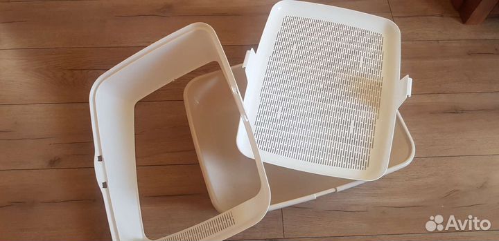 Лоток для кошек или маленькой собаки