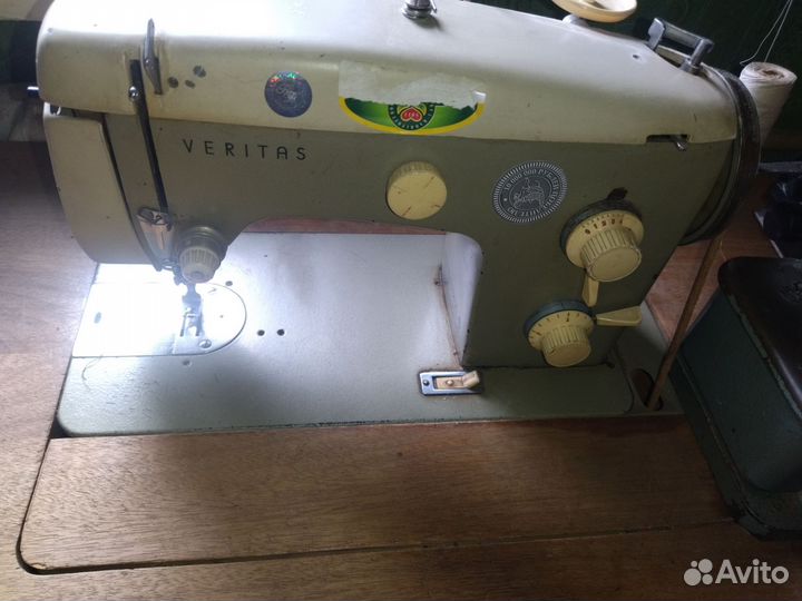 Швейная машинка veritas