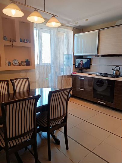 3-к. квартира, 80,8 м², 9/10 эт.