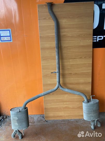 Раздвоенная выхлопная система Toyta Camry v70