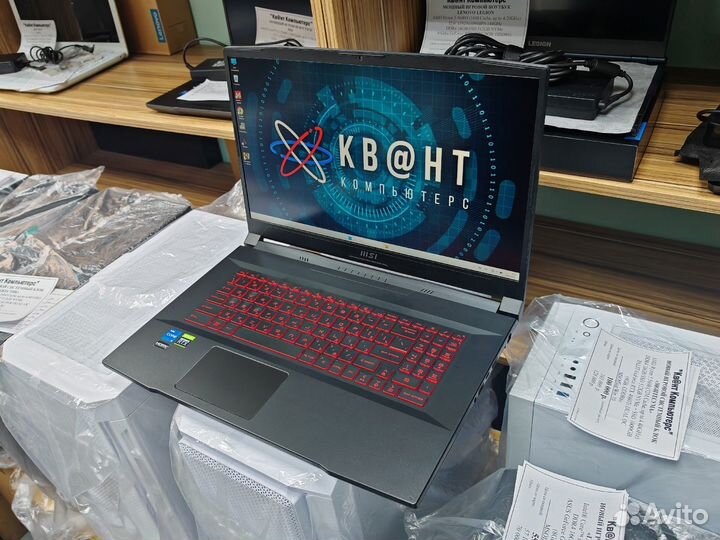 Новенький игровой ноутбук MSI Katana 17 на гаранти