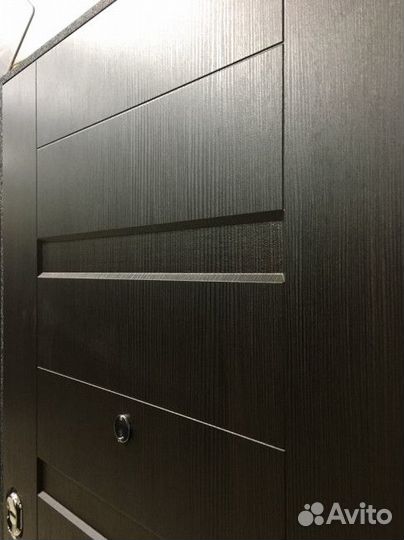 Дверь Marcus Легенда Черный крокодил венге тиснен