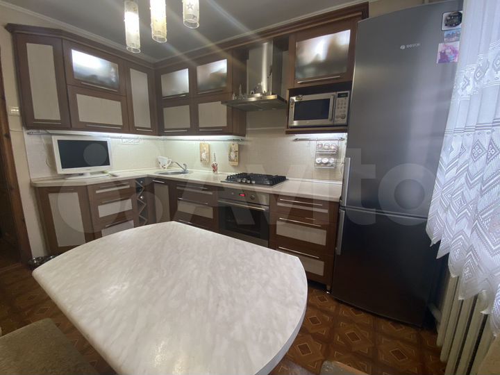 3-к. квартира, 67,7 м², 2/10 эт.