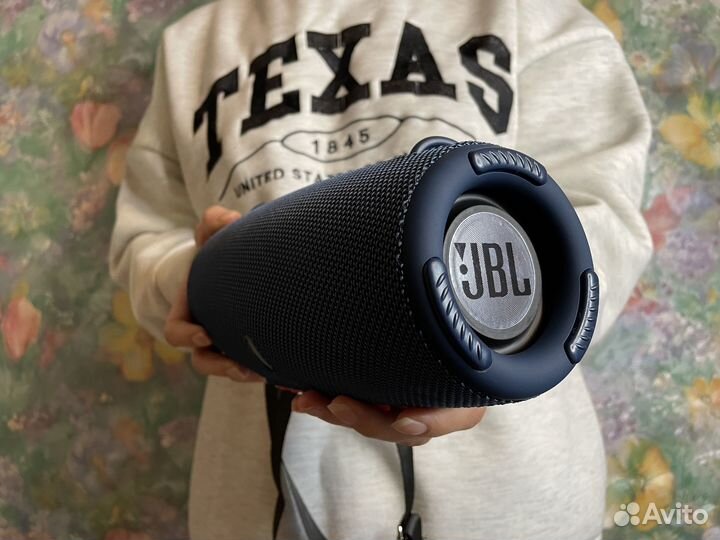 Bluetooth колонка JBL Xtreme 3